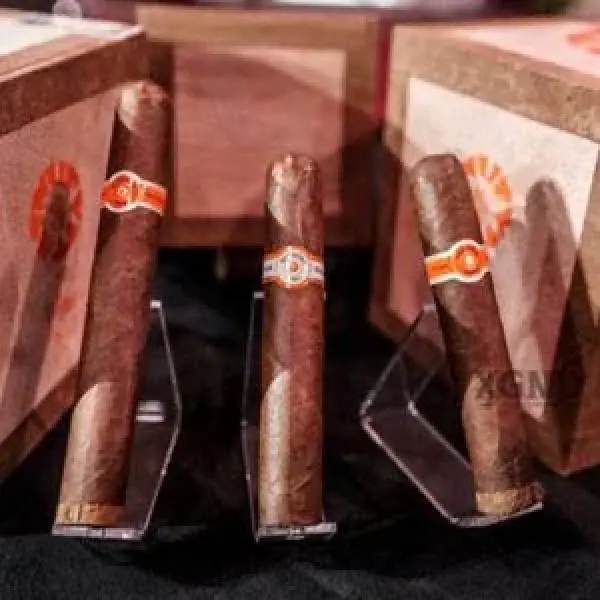 Tatuaje Chuyển Nuevitas Jibaro Sang Hộp 25 Điếu Xì Gà Vào Cuối 2023
