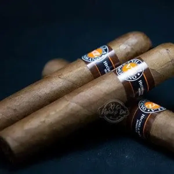 Chơi Xì Gà Ngon El Gordo - Top 25 Điếu Xì Gà Ngon Nhất Thế Giới 2014