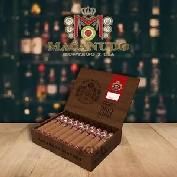 Dòng Xì Gà Vintage Maduro 2013 Của Macanudo Với Lá Wrapper Connecticut Broadleaf