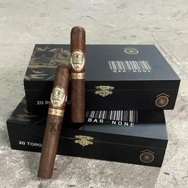 Ra Mắt Dòng Xì Gà Phiên Bản Giới Hạn Long Live The King BAR NONE