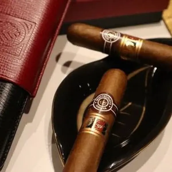 Xì Gà Montecristo - Câu Chuyện Về Các Hãng Xì Gà Cuba Lừng Danh - Tập 2