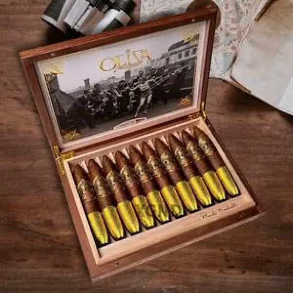 Oliva Ra Mắt Phiên Bản Perfecto Đắt Giá Với Lớp Bọc Vàng Thật