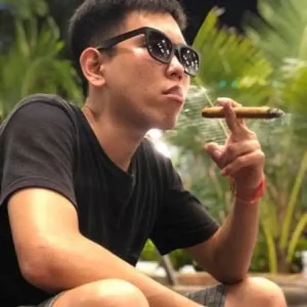 Trải Nghiệm Hút Xì Gà Bình Dân Balmoral Corona Tubos - Xì Gà Giá Rẻ
