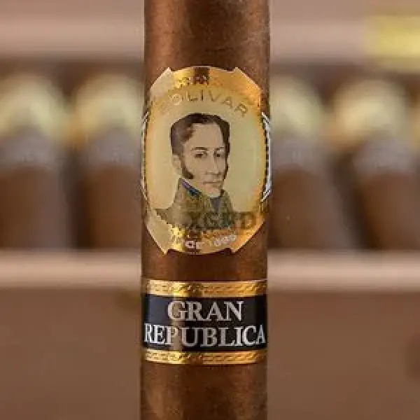 Ra Mắt Dòng Xì Gà Bolivar Gran Republica Từ Honduras