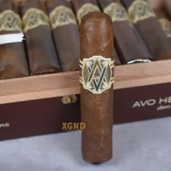Trải Nghiệm Và Đánh Giá Xì Gà AVO Heritage Short Robusto Cao Cấp