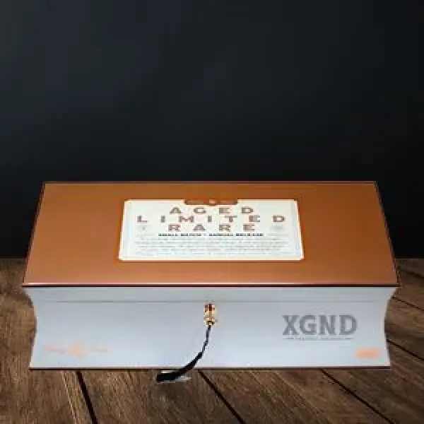 Tủ giữ ẩm xì gà Posh Humidors từ thương hiệu Rocky Patel