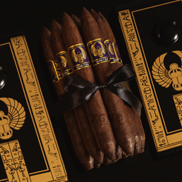 Foundation Cigar Co. Giới Thiệu Xì Gà Highclere Castle Senetjer