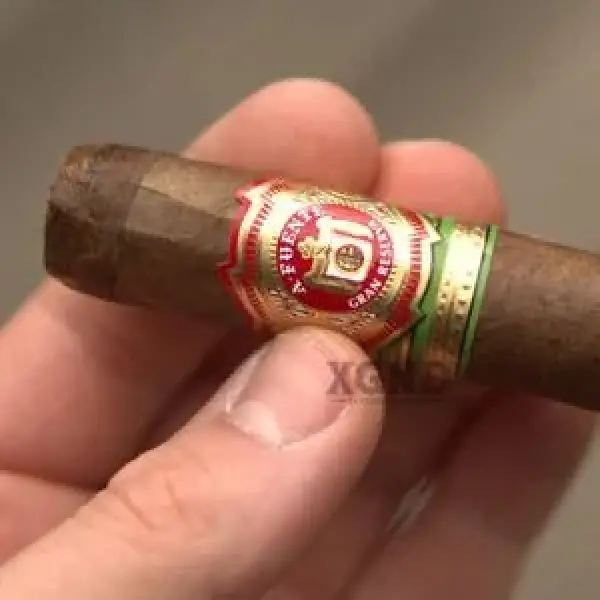 Đánh giá Dòng xì gà Arturo Fuente Rothschild Natural