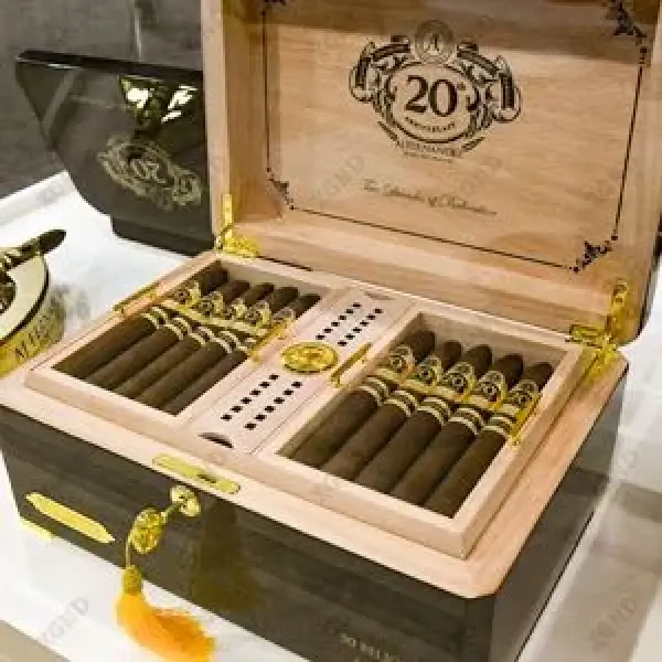 Giới thiệu xì gà AJ Fernandez 20th Anniversary kỷ niệm 20 năm thành lập