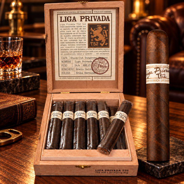 Drew Estate Liga Privada T52 Robusto - Xì Gà Chính Hãng