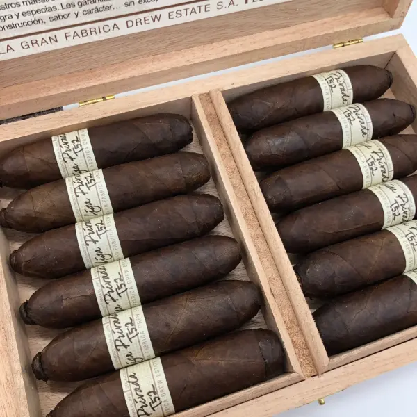 Drew Estate Liga Privada T52 Flying Pig - Xì Gà Chính Hãng